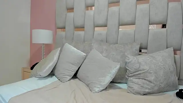 nicole fisherr online show from February 13, 2026, 4:45 am