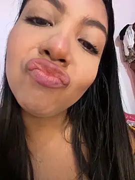 nicole fisherr online show from May 22, 2026, 1:25 am