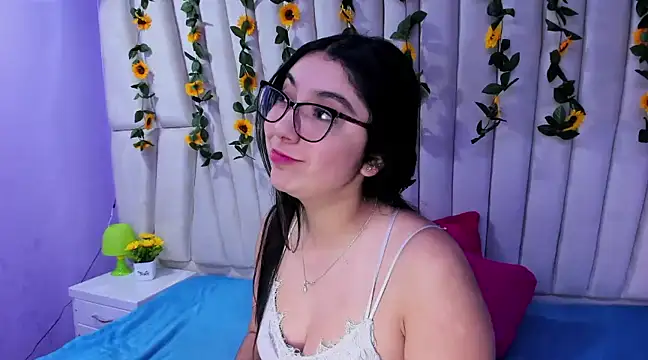 Snapshot of Lucy_Anall_ chatting on January 20, 2025, 11:43 pm Lucy Anall online show from January 20, 2025, 11:43 pm