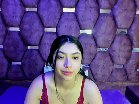 Snapshot of Lucy_Anall_ chatting on May 22, 2026, 10:08 pm Lucy Anall online show from May 22, 2026, 10:08 pm