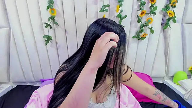 Snapshot of Lucy_Anall_ chatting on September 9, 2025, 8:29 pm Lucy Anall online show from September 9, 2025, 8:29 pm