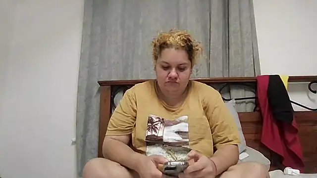 Snapshot of scb_scb chatting on February 16, 2025, 12:21 pm scb scb online show from February 16, 2025, 12:21 pm