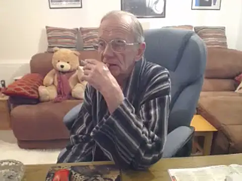 Snapshot of Ferret7777 chatting on April 3, 2026, 9:10 pm Ferret7777 online show from April 3, 2026, 9:10 pm