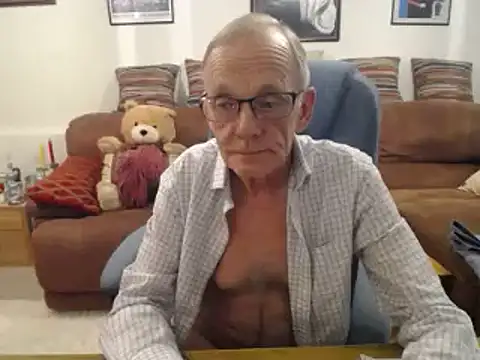 Snapshot of Ferret7777 chatting on March 4, 2025, 2:53 pm Ferret7777 online show from March 4, 2025, 2:53 pm