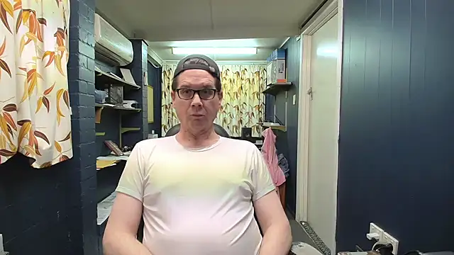 Snapshot of tilobinder chatting on September 12, 2025, 1:44 pm tilobinder online show from September 12, 2025, 1:44 pm