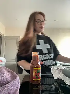 CutiePie3 online show from November 28, 2025, 9:20 am