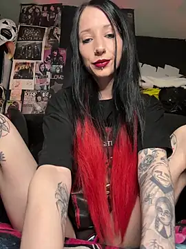 MissMidnightUK online show from May 12, 2026, 11:44 pm
