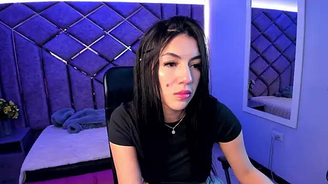 Snapshot of Poly_Sasha_ chatting on June 9, 2026, 3:51 am Poly Sasha online show from June 9, 2026, 3:51 am