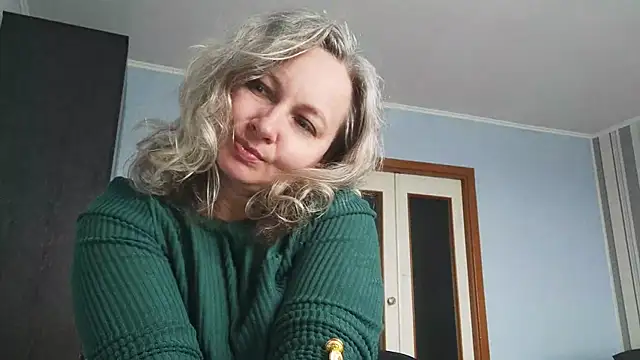 Snapshot of EdithManning chatting on April 25, 2026, 6:49 am EdithManning online show from April 25, 2026, 6:49 am