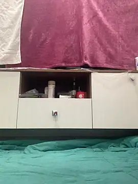 abyusif101099 online show from April 1, 2026, 9:34 pm