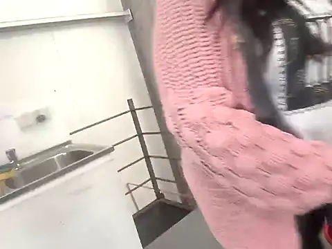 Snapshot of maria_lasexy chatting on April 9, 2026, 1:50 pm maria lasexy online show from April 9, 2026, 1:50 pm