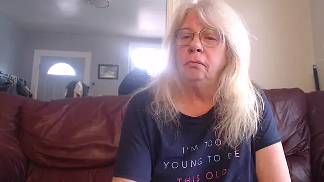 Snapshot of canadiancougar1965 chatting on February 27, 2025, 10:09 pm canadiancougar1965 online show from February 27, 2025, 10:09 pm