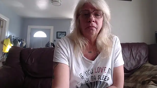 Snapshot of canadiancougar1965 chatting on January 26, 2025, 5:13 pm canadiancougar1965 online show from January 26, 2025, 5:13 pm