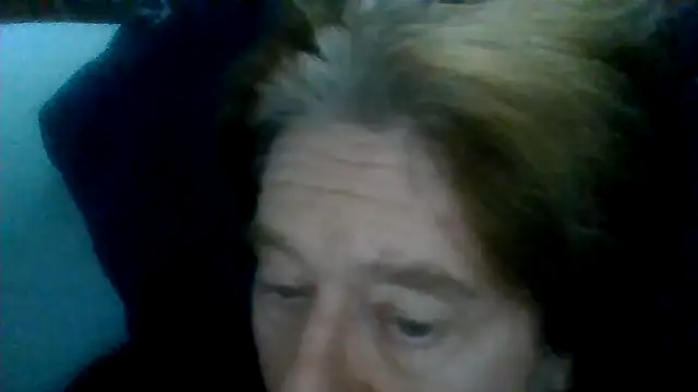 Snapshot of frankie7inch chatting on June 3, 2026, 10:38 am frankie7inch online show from June 3, 2026, 10:38 am