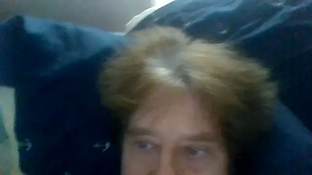 Snapshot of frankie7inch chatting on June 8, 2026, 1:33 pm frankie7inch online show from June 8, 2026, 1:33 pm