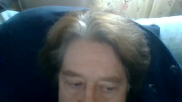 Snapshot of frankie7inch chatting on June 20, 2026, 2:11 pm frankie7inch online show from June 20, 2026, 2:11 pm
