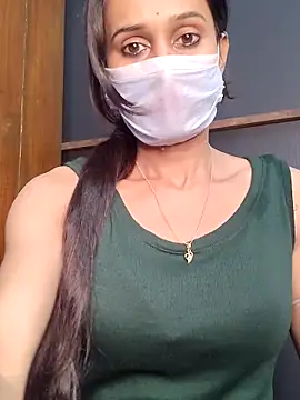 Snapshot of Oleevia chatting on February 3, 2026, 9:47 am Oleevia online show from February 3, 2026, 9:47 am