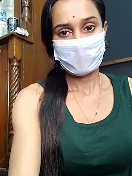 Snapshot of Oleevia chatting on January 19, 2026, 9:13 am Oleevia online show from January 19, 2026, 9:13 am