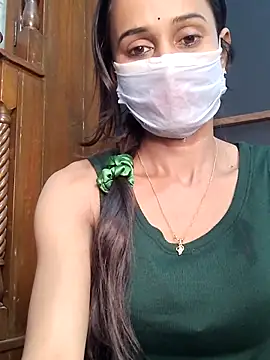 Snapshot of Oleevia chatting on February 12, 2026, 9:20 am Oleevia online show from February 12, 2026, 9:20 am