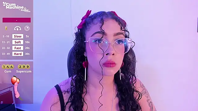 antonelllepiercee online show from September 10, 2025, 11:31 am