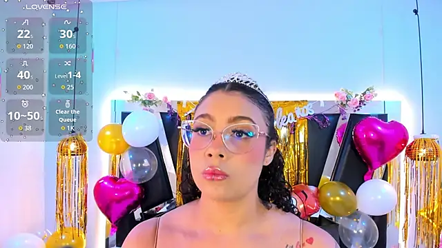 antonelllepiercee online show from February 12, 2026, 11:32 am