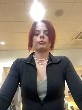 livelovelanaUk online show from March 6, 2025, 1:35 pm