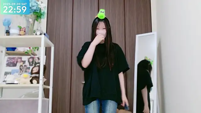 -SHIZUKU- online show from September 20, 2025, 2:00 pm