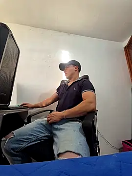Snapshot of dragon1006 chatting on April 25, 2026, 10:18 pm dragon1006 online show from April 25, 2026, 10:18 pm