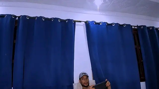 Fernanda brown18 online show from October 30, 2025, 8:39 pm