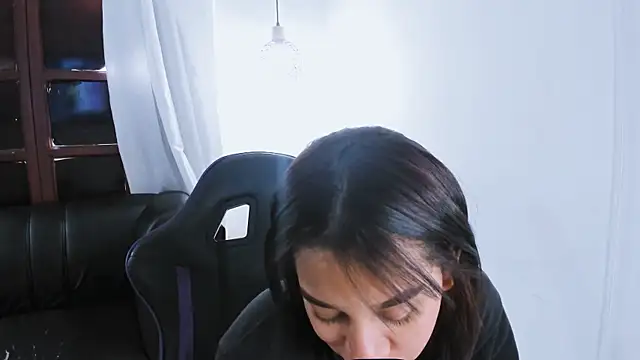 Fernanda brown18 online show from September 23, 2025, 7:32 pm