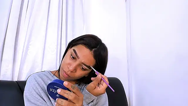 Fernanda brown18 online show from October 9, 2025, 8:42 pm