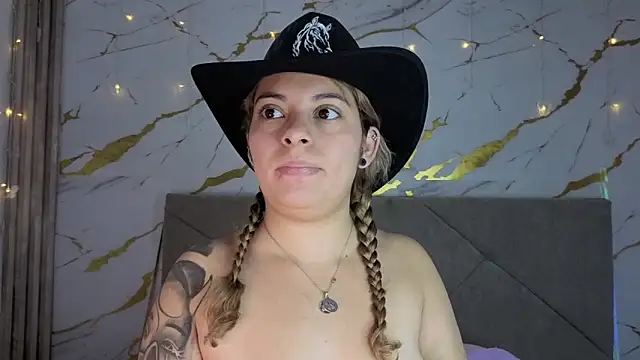 agatha 97  online show from September 27, 2025, 3:34 am