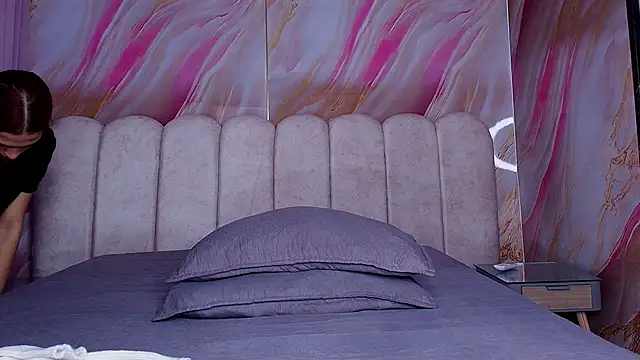 mia stanfort online show from March 20, 2026, 7:15 pm