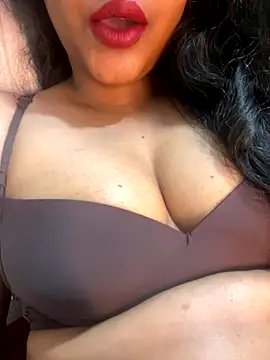 Snapshot of muni-baby chatting on October 2, 2025, 7:39 pm muni-baby online show from October 2, 2025, 7:39 pm