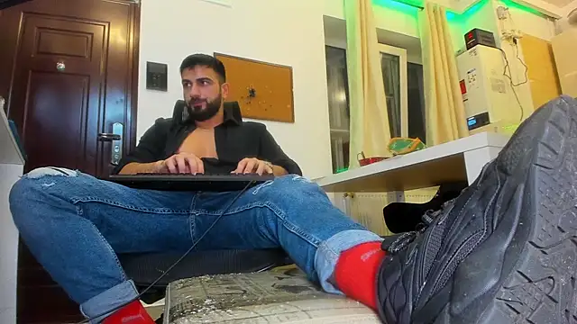 Snapshot of welcometo_hell chatting on November 22, 2025, 10:19 pm welcometo hell online show from November 22, 2025, 10:19 pm