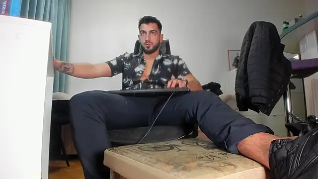 Snapshot of welcometo_hell chatting on October 1, 2025, 6:01 pm welcometo hell online show from October 1, 2025, 6:01 pm