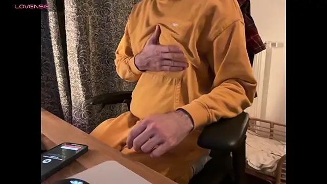 FrenchCamDog online show from January 9, 2025, 11:24 pm