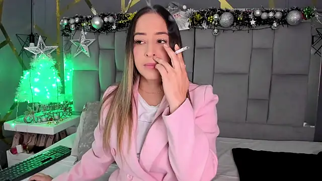 AliceSteel12 online show from November 28, 2025, 10:21 pm