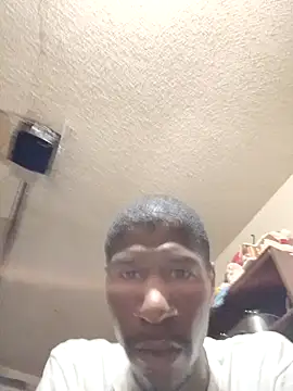 Snapshot of willywonka7793 chatting on January 29, 2025, 7:11 pm willywonka7793 online show from January 29, 2025, 7:11 pm