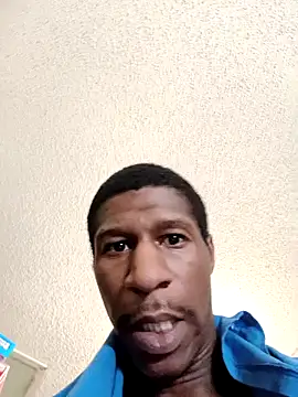 Snapshot of willywonka7793 chatting on March 22, 2025, 3:20 pm willywonka7793 online show from March 22, 2025, 3:20 pm