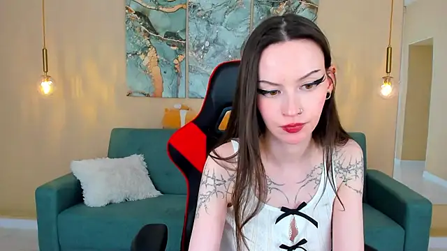 Snapshot of KittiMissi chatting on March 14, 2025, 5:13 pm KittiMissi online show from March 14, 2025, 5:13 pm