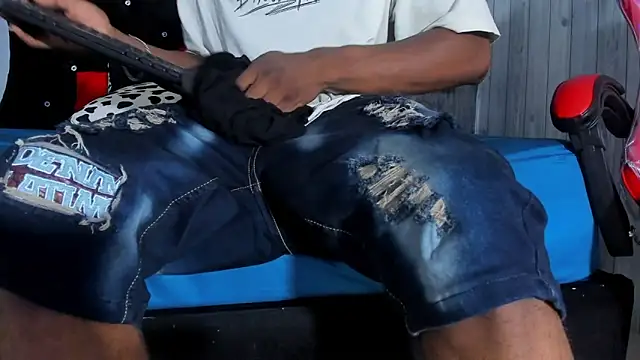 JD THEBABY online show from March 3, 2025, 6:56 pm