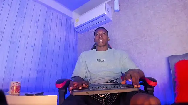 JD THEBABY online show from October 15, 2025, 12:35 pm