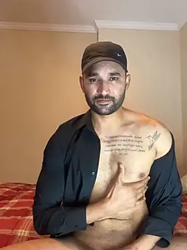 Snapshot of ali_babachapter2 chatting on January 5, 2025, 8:10 pm ali babachapter2 online show from January 5, 2025, 8:10 pm
