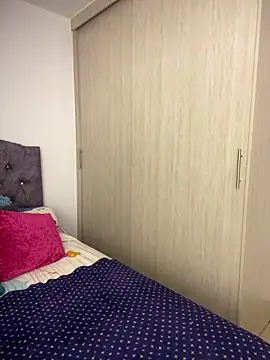 Snapshot of EmberEyes_999 chatting on January 23, 2025, 12:57 am EmberEyes 999 online show from January 23, 2025, 12:57 am