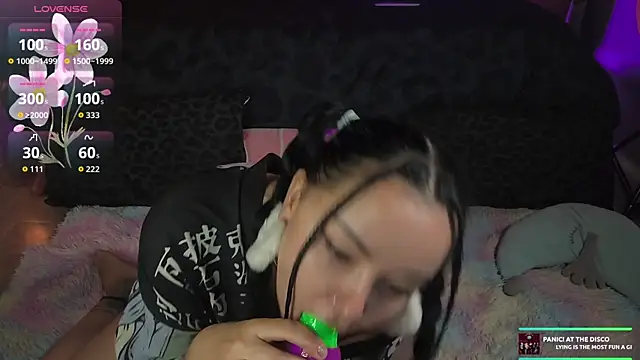 Snapshot of kellycakemeow chatting on November 17, 2025, 5:00 am kellycakemeow online show from November 17, 2025, 5:00 am