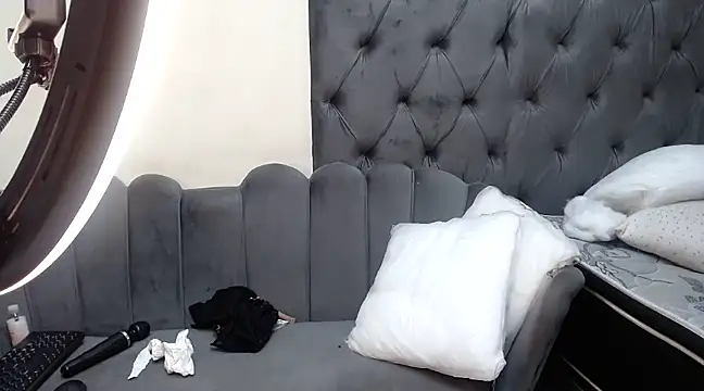 Snapshot of SHANTYBABE chatting on December 11, 2024, 6:20 pm SHANTYBABE online show from December 11, 2024, 6:20 pm