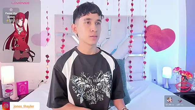 Snapshot of Thayler_jones chatting on February 19, 2026, 11:18 am Thayler jones online show from February 19, 2026, 11:18 am