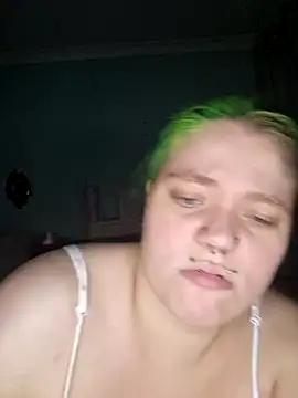 Snapshot of kira_132 chatting on September 11, 2025, 9:04 pm kira 132 online show from September 11, 2025, 9:04 pm