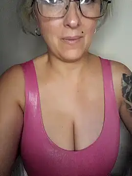 DesireSatler online show from December 20, 2024, 1:58 am